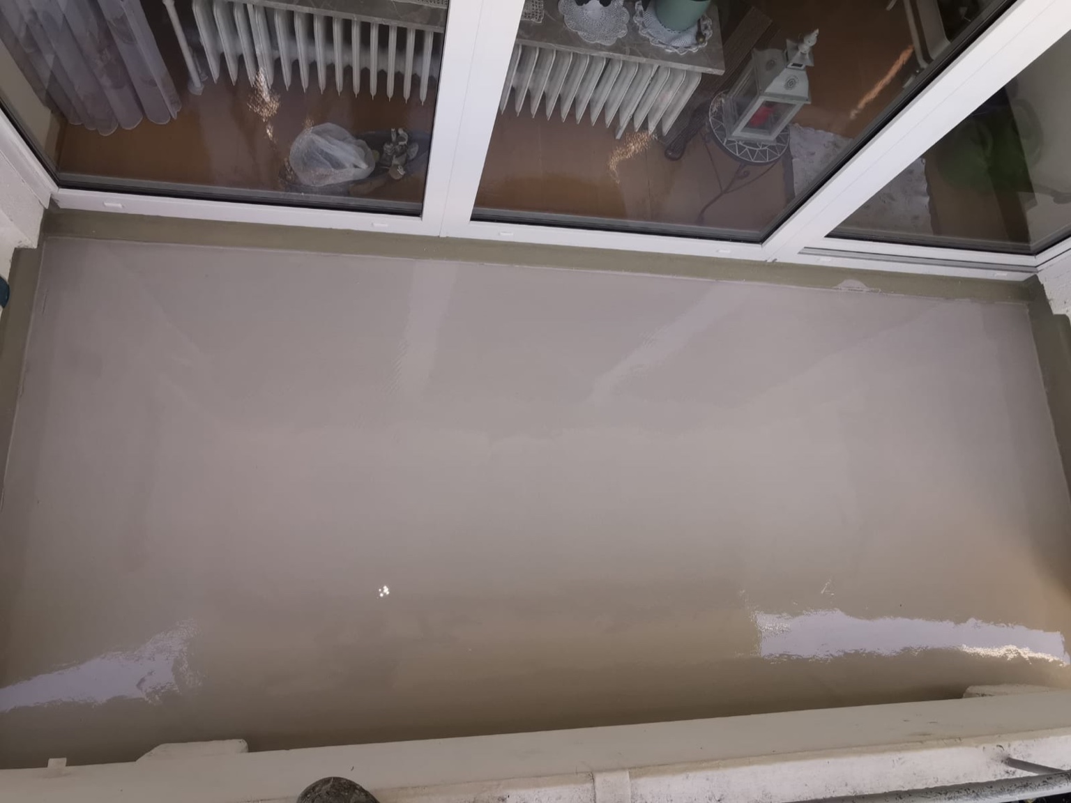 Hidroizolație balcon lucios