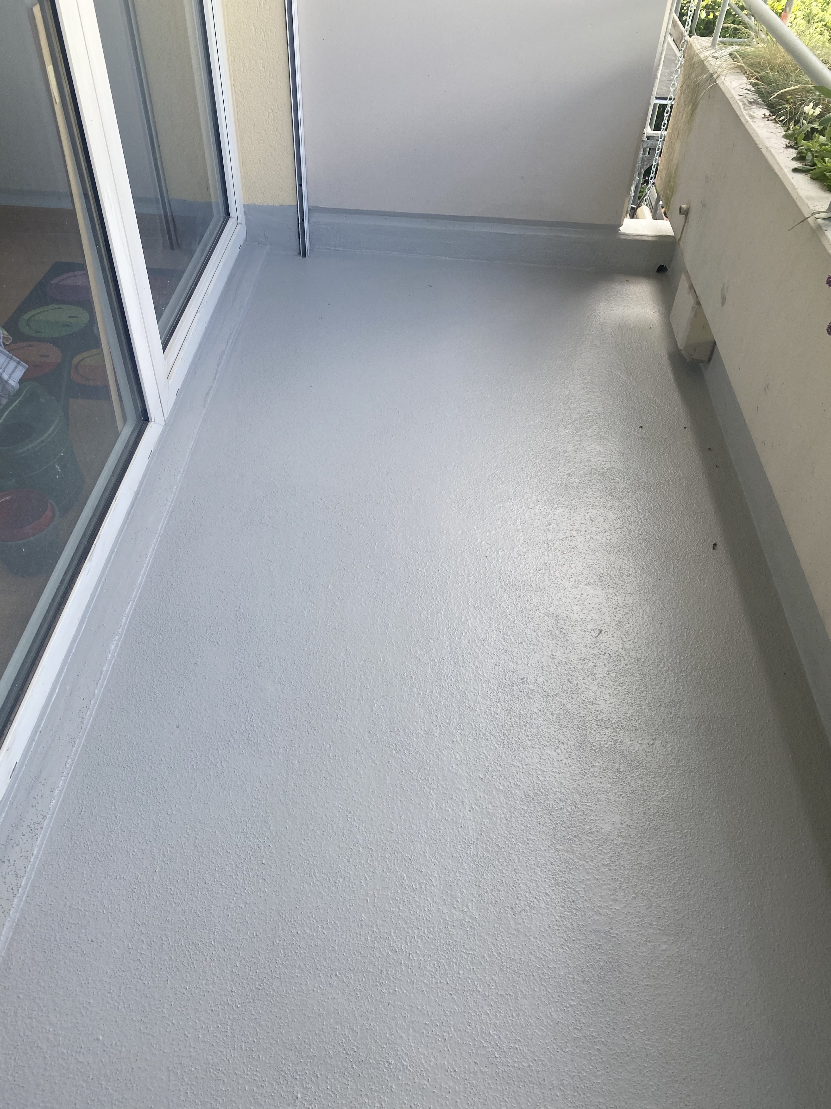 Hidroizolație balcon lucios